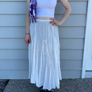 Flowy off-white beach skirt